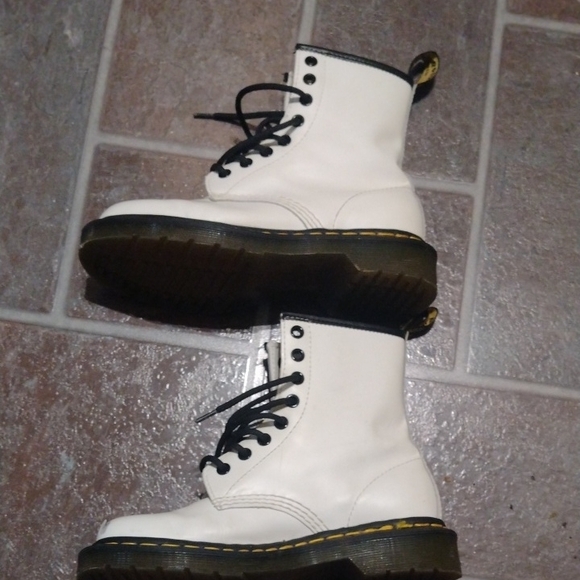 Dr. Martens Women's White Combat Boots Size 36 - Picture 4 of 13